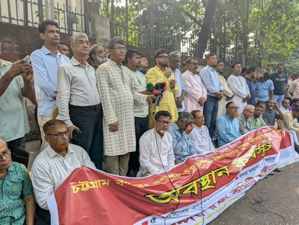 এনসিটি-সিসিটি ইজারা বাতিল না হলে বন্দর অচলের হুঁশিয়ারি শ্রমিকদের